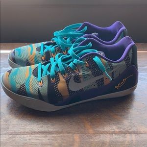 Kobe Men’s 9